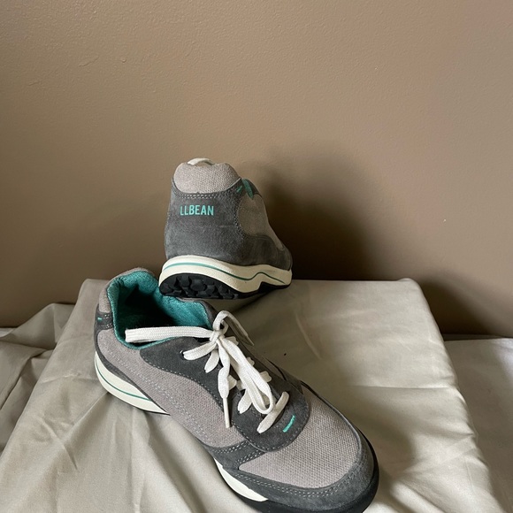 LL Bean women’s suede trail sneakers - Picture 5 of 5